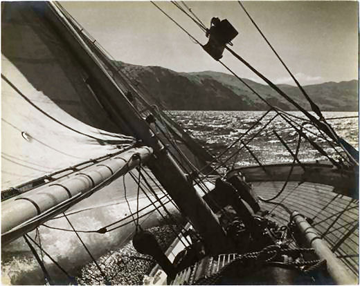 Dorade Sailing in the California Coast 1930s (5)
